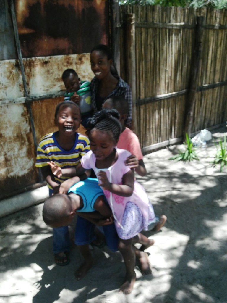 Likando met baby Iwendo, Chamule, Cholwe, Shoni, Namakau